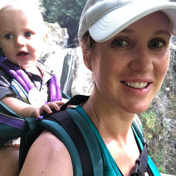 Meet your Posher, Adena - Picture 1 of 1